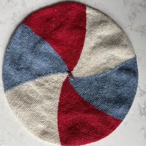 Le Béret Français Cream and Blue Knit Beret